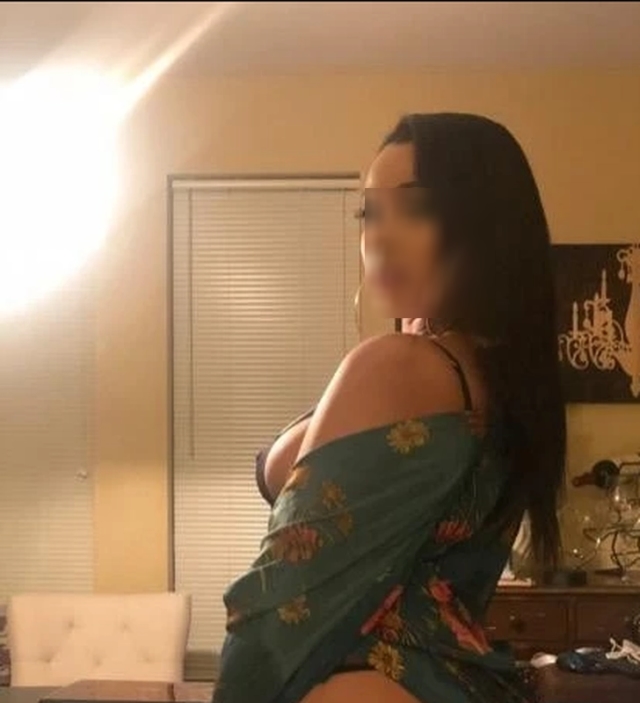 Monica Escort Aberdeen, Washington, United States