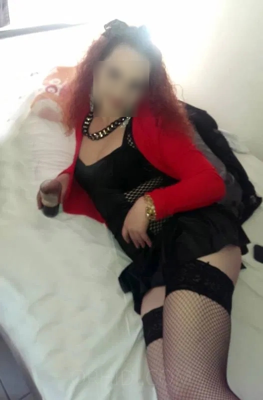 Delia Escort Stuttgart, Baden-Wurttemberg, Germany
