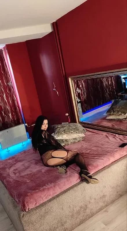 Jamine Escort Hannover, Lower Saxony, Germany