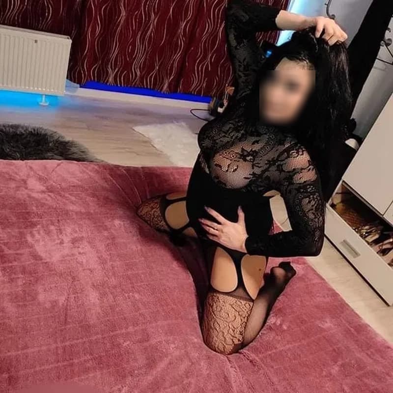 Jamine Escort Hannover, Lower Saxony, Germany