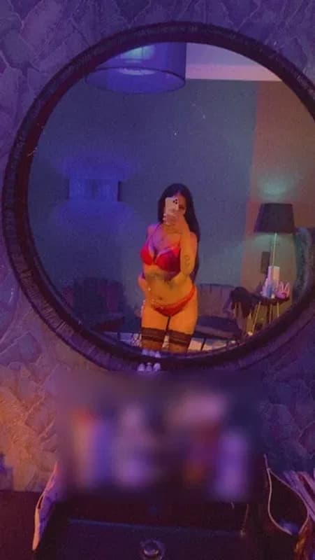 Hot Meryem Escort Frankfurt am Main, Hesse, Germany