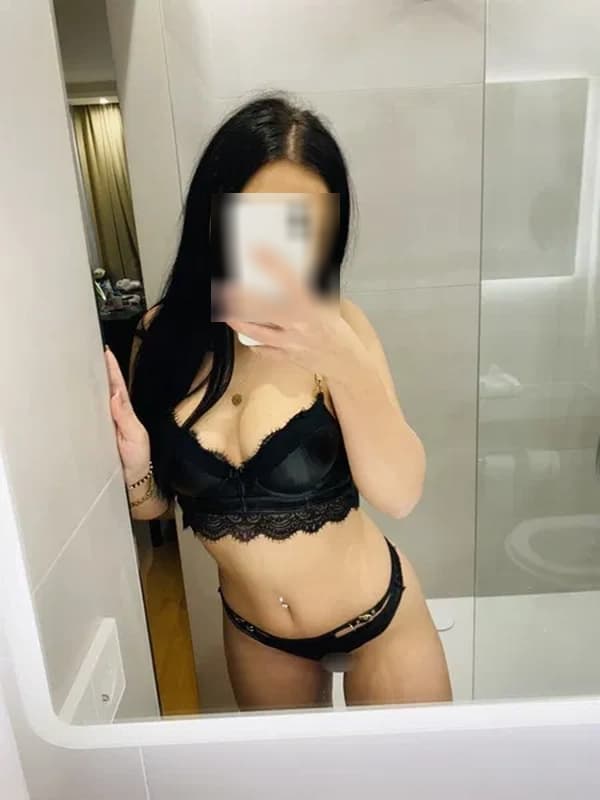 Sonya Escort Karlsruhe, Baden-Wurttemberg, Germany